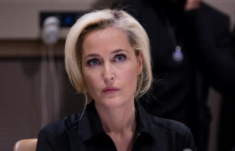 Want Gillian Anderson