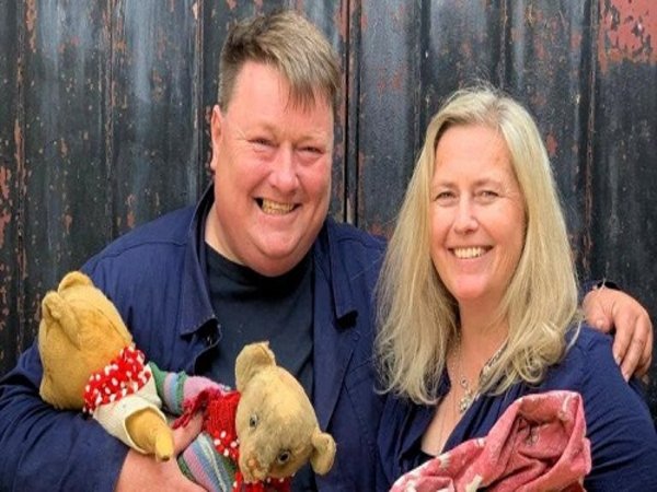 Adrian Higham Net Worth 2025: Antiques Dealer’s Fortune, Career & TV Success Adrian Higham Net Worth